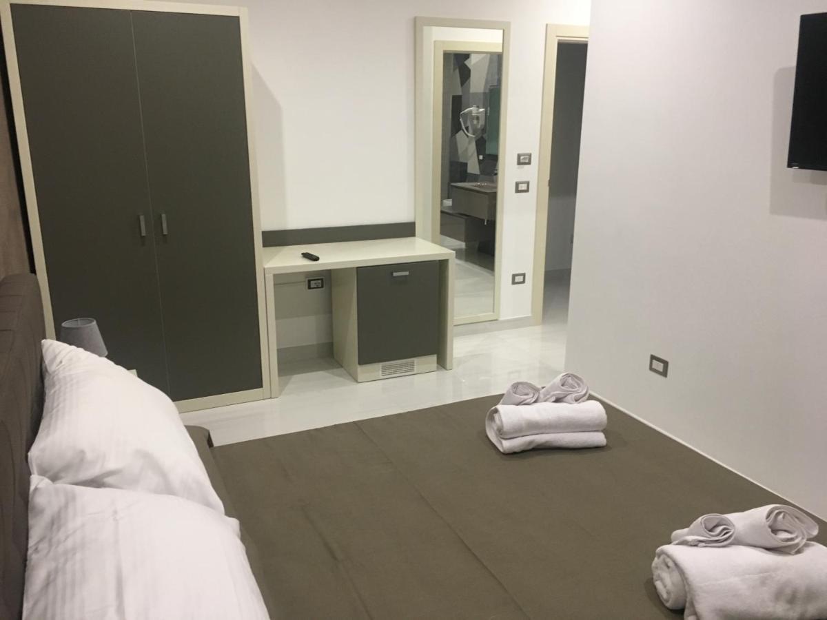 Madigans Rooms Bed&Breakfast Lecce Eksteriør billede