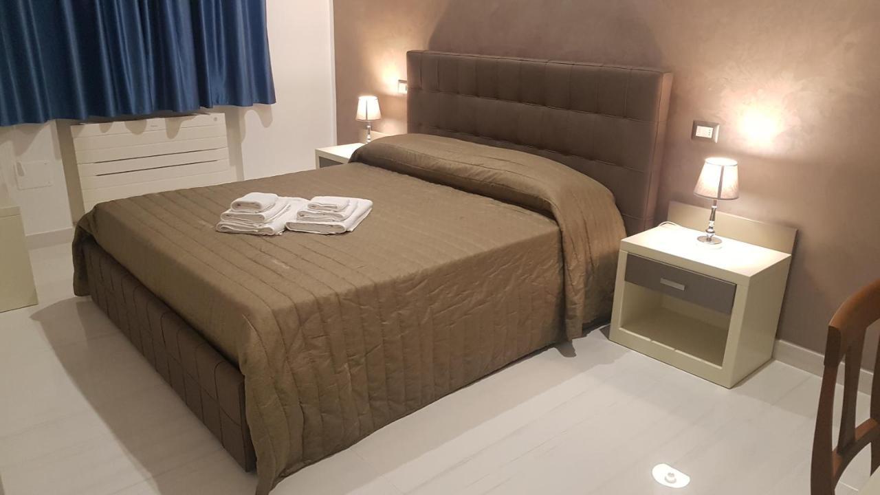 Madigans Rooms Bed&Breakfast Lecce Eksteriør billede