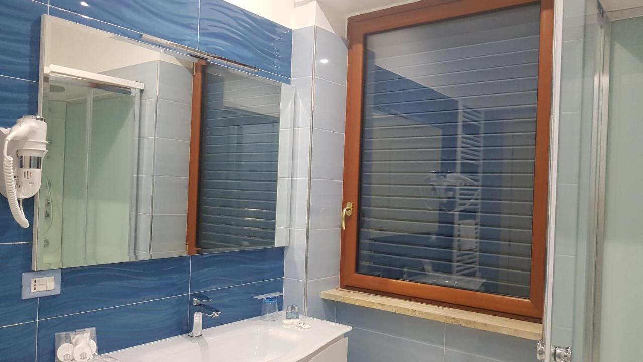 Madigans Rooms Bed&Breakfast Lecce Eksteriør billede